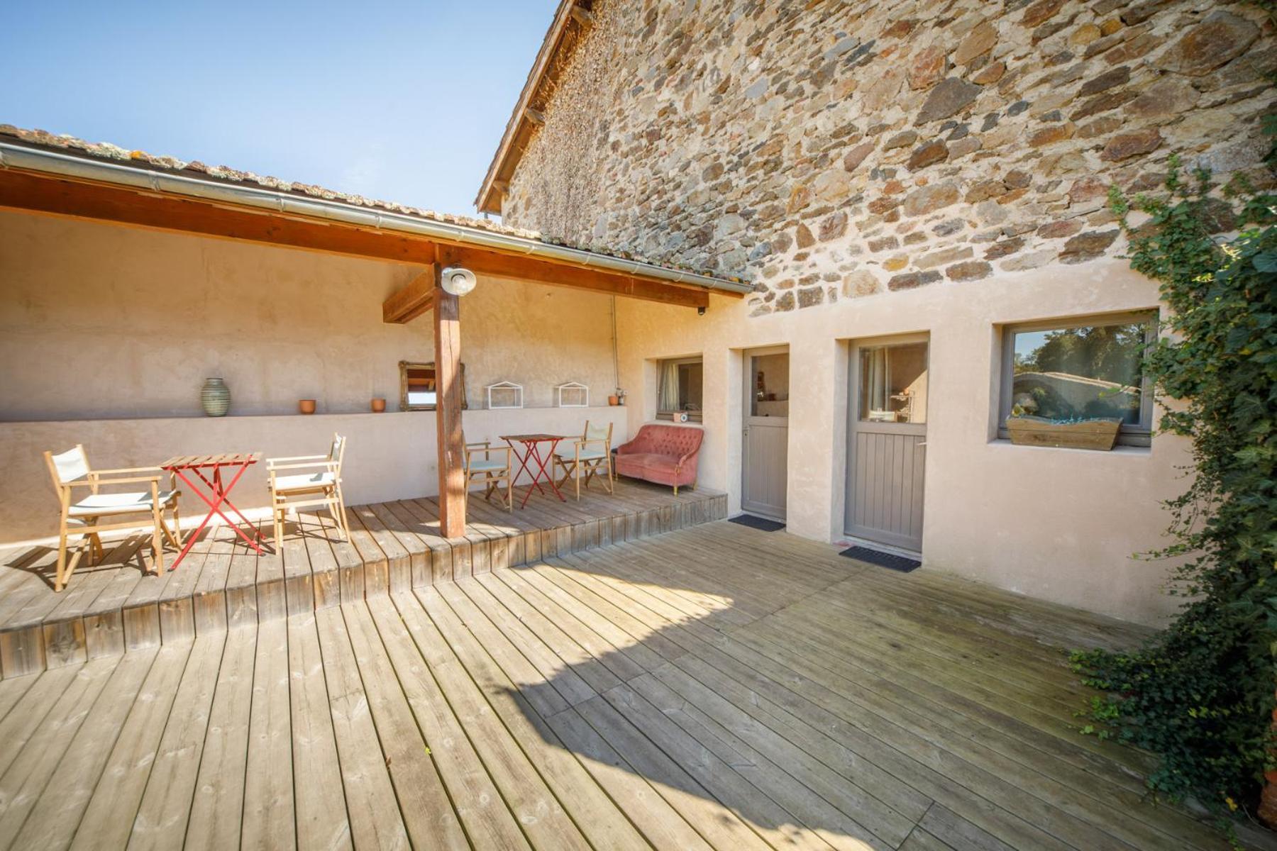 Chambres et maisons d'hôtes du Prieuré de la Bajasse - Le 1150 Vieille-Brioude Exterior foto
